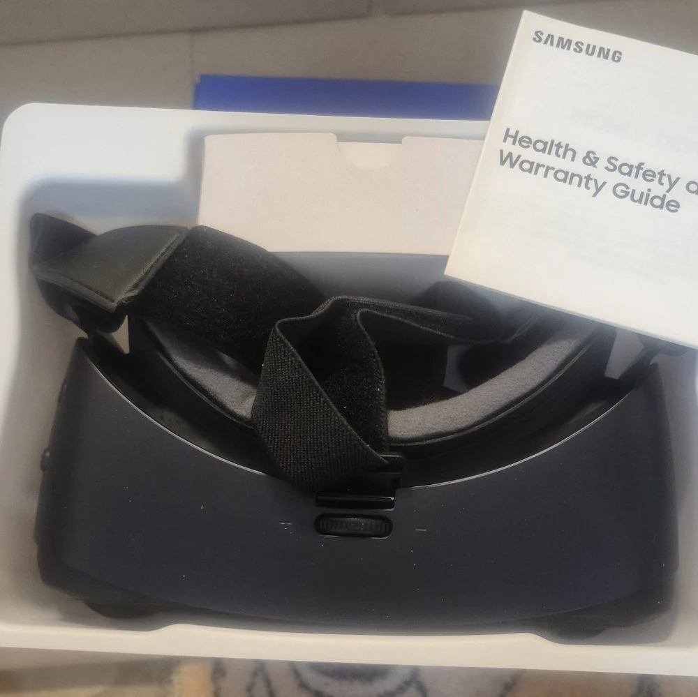 Samsung Gear VR Compatible With Galaxy S7